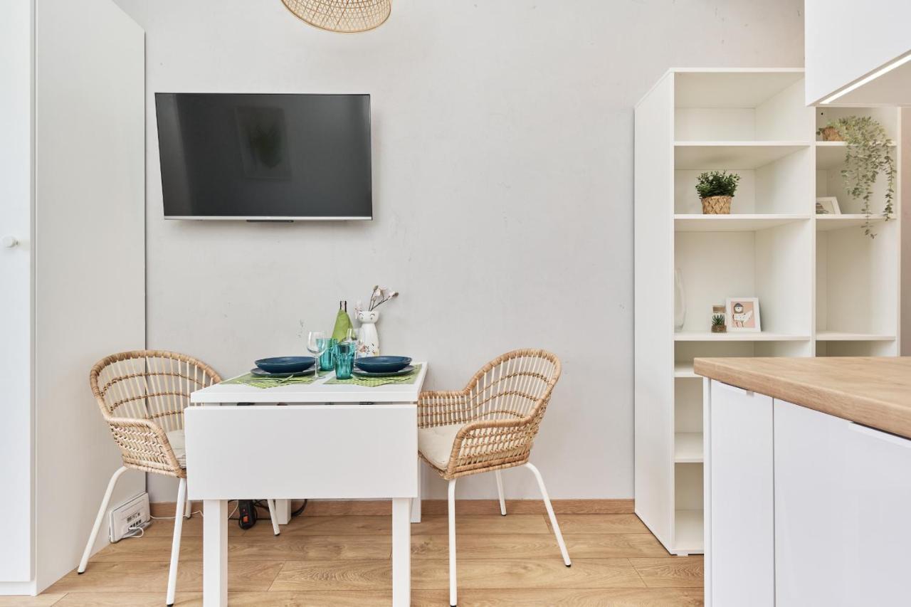 Apartment By The Oder River Wroclaw By Noclegi Renters エクステリア 写真
